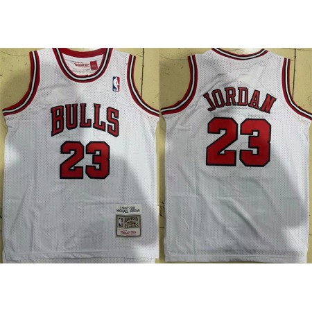 Men's Chicago Bulls #23 Michael Jordan White 1997-98 Stitched Jersey